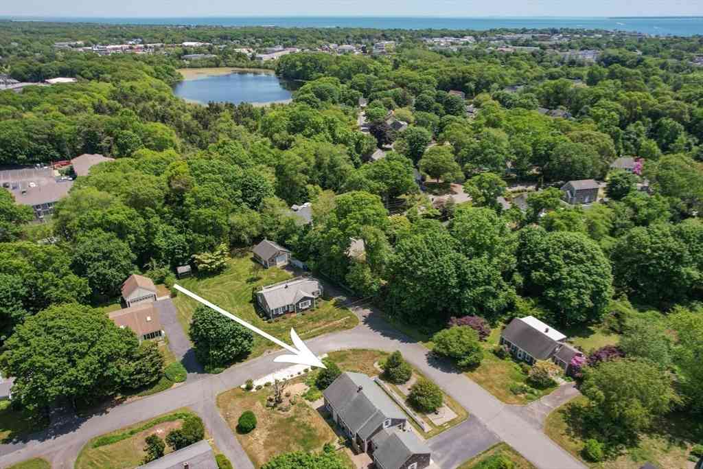 Homes For Sale - 20 Peterson Rd<br/> Falmouth, MA 02540