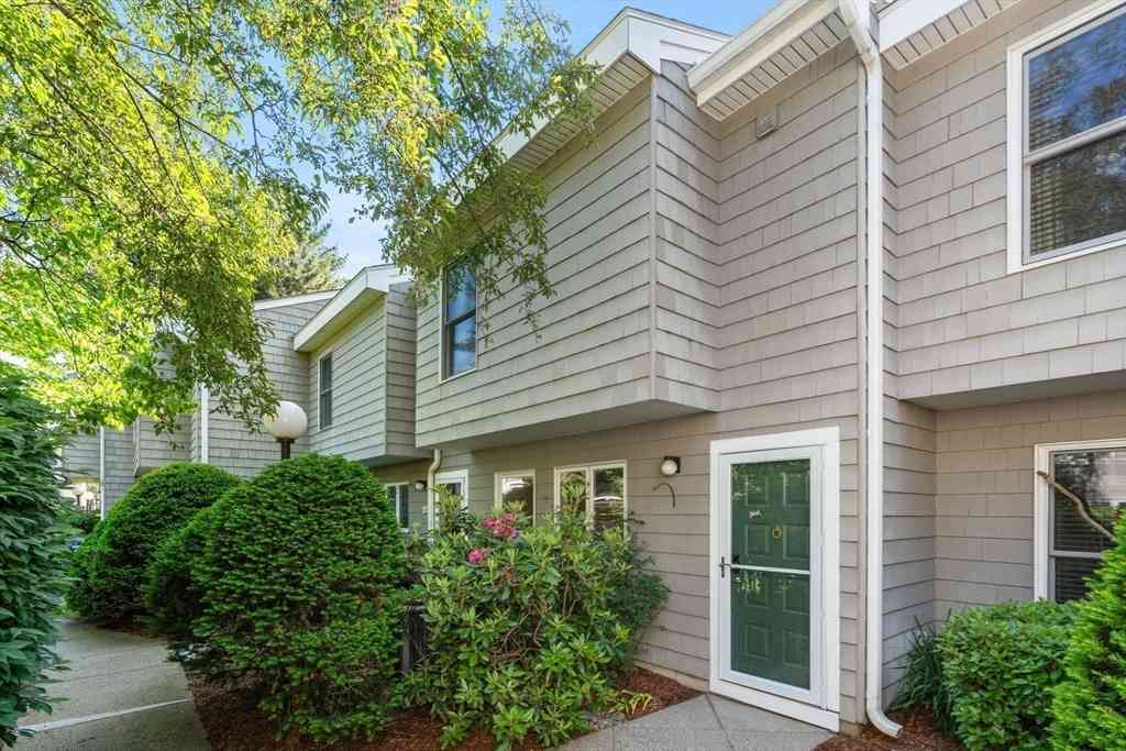 Condo For Sale - 171 Swanton St #7<br/> Winchester, MA 01890