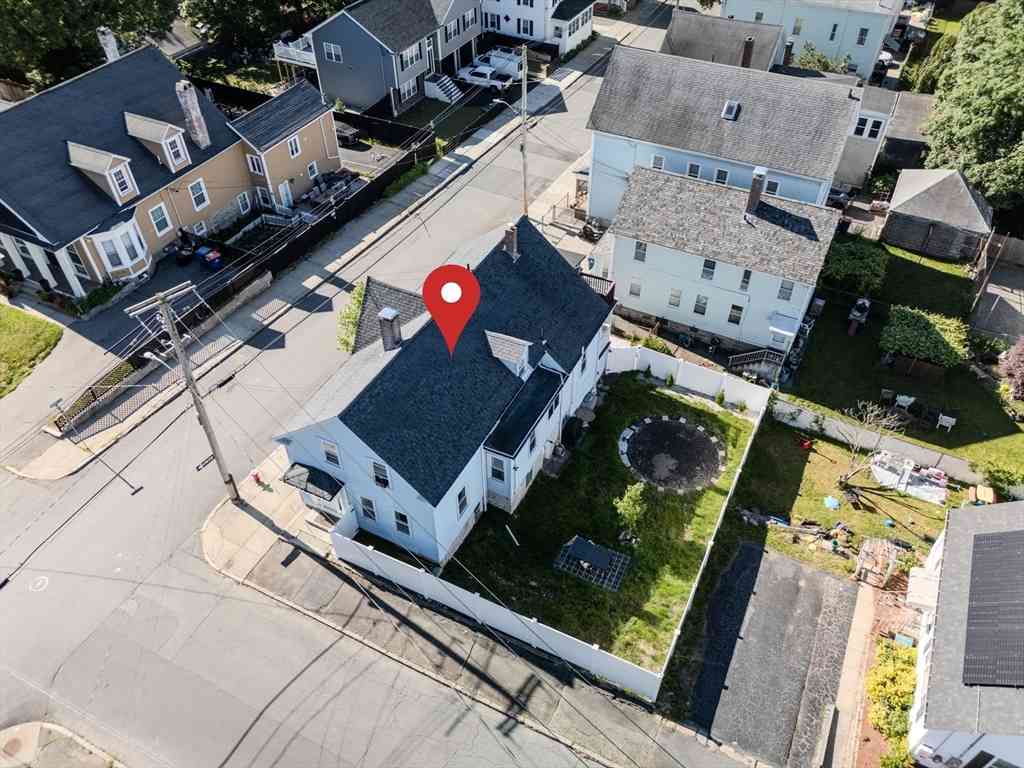 Multifamily For Rent - 124 Washington St<br/> New Bedford, MA 02740