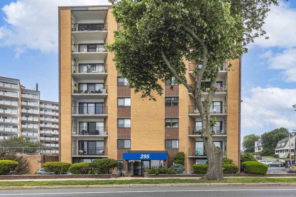 Condo For Rent - 295 Lynn Shore Drive #402<br/> Lynn, MA 01907