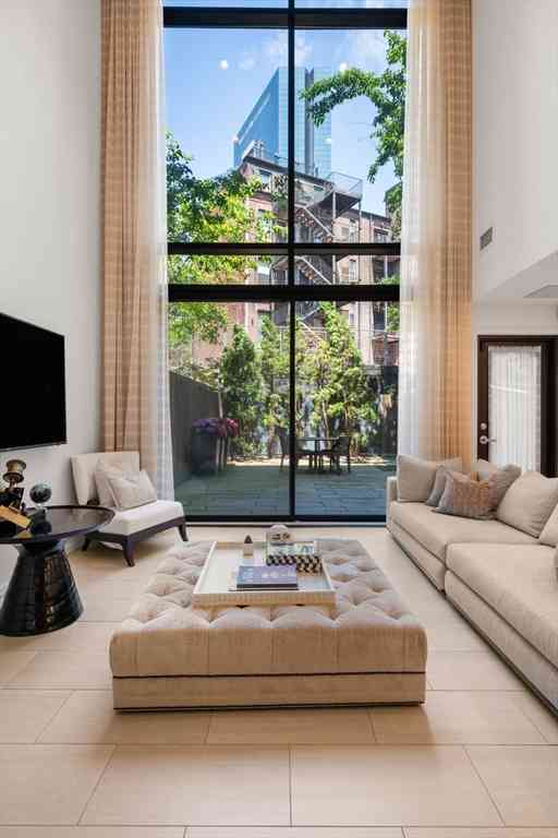Condo For Sale - 109 Chandler St #1<br/> Boston, MA 02116