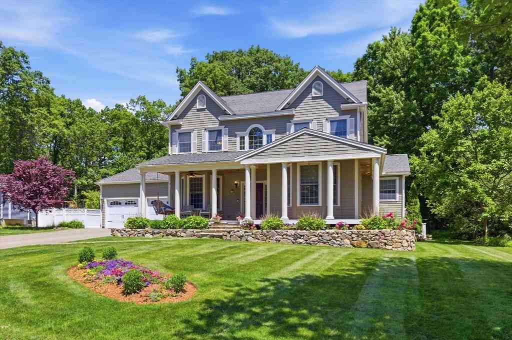 Homes For Sale - 27 Boulder Dr<br/> Burlington, MA 01803