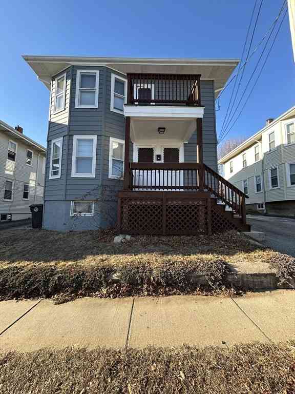 Apartment For Rent - 17 Oakland #17<br/> Watertown, MA 02472
