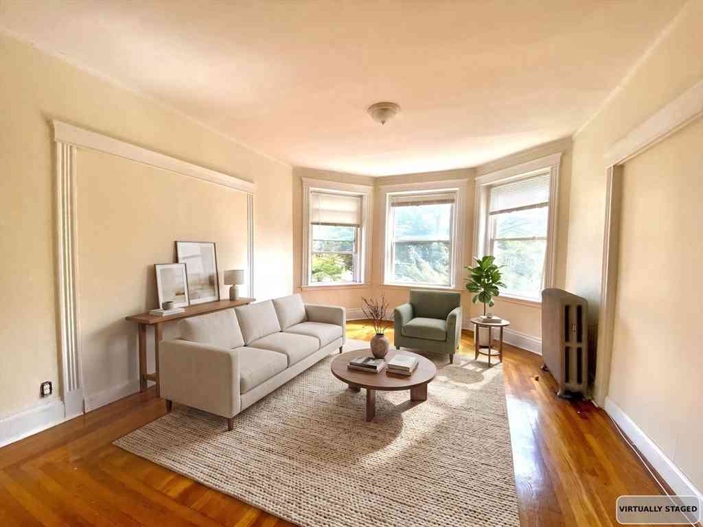 Apartment For Rent - 144 Coolidge Street #2<br/> Brookline, MA 02446