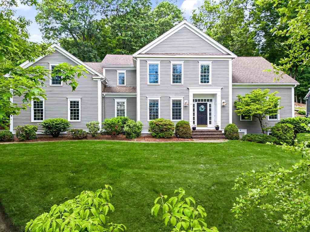 Homes For Sale - 13 Hearthstone Rd<br/> Hopkinton, MA 01748