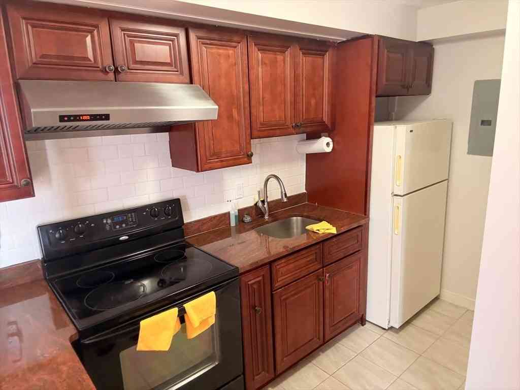 Condo For Rent - 1025 Hancock St #6J<br/> Quincy, MA 02169