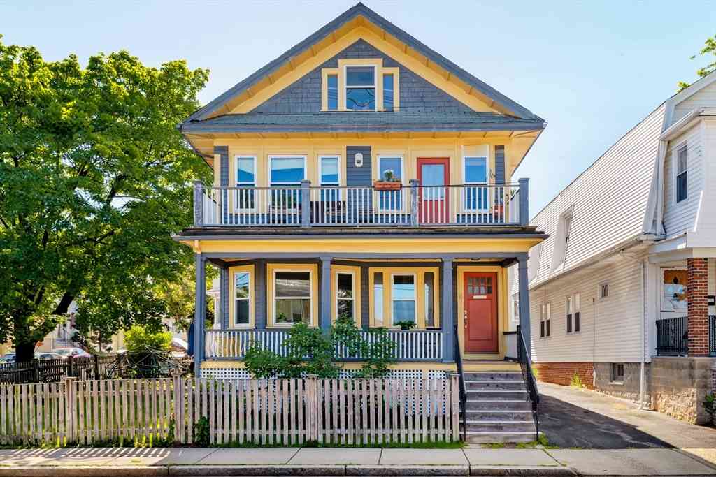 Condo For Sale - 61 North Street #1<br/> Somerville, MA 02144