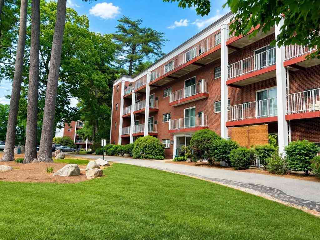Condo For Sale - 25 Greentree Lane #43<br/> Weymouth, MA 02190