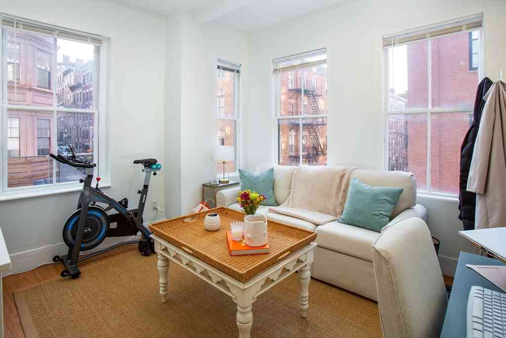 Apartment For Rent - 24 Anderston Street #2<br/> Boston, MA 02114