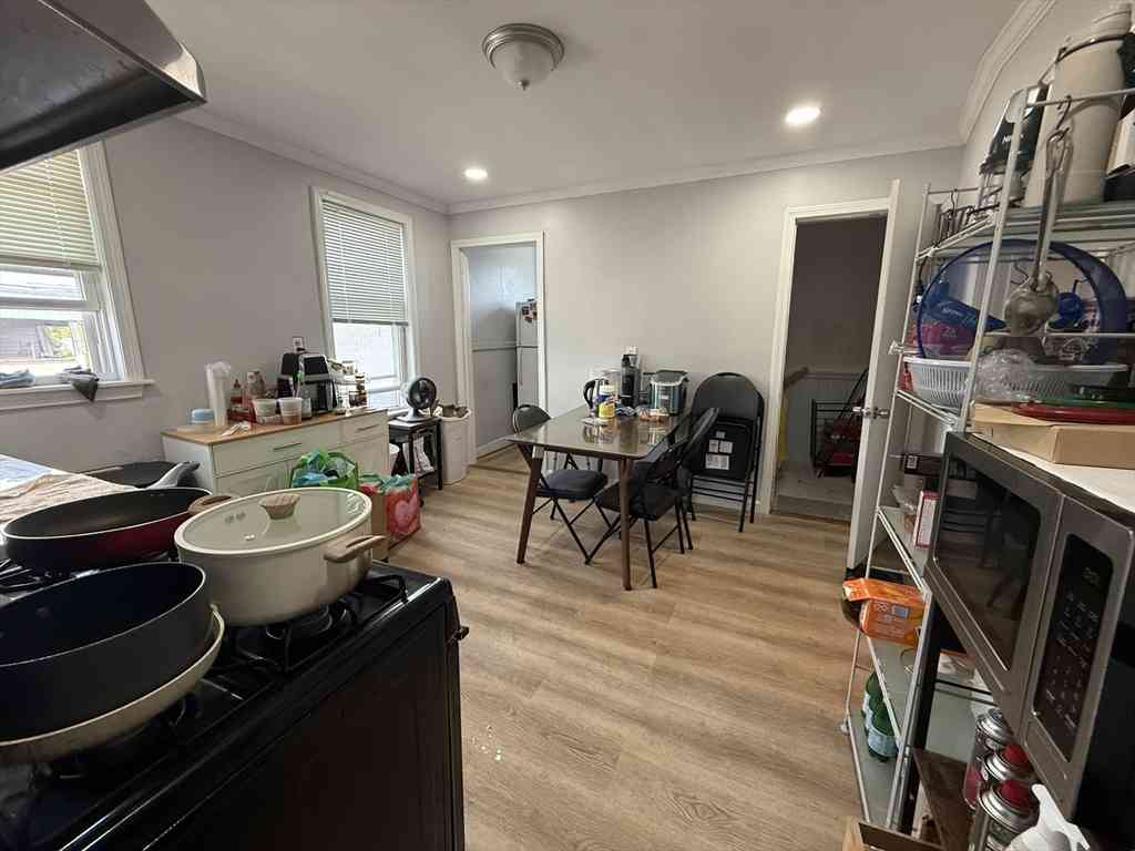 Apartment For Rent - 68-70 Wyeth St #3<br/> Malden, MA 02148