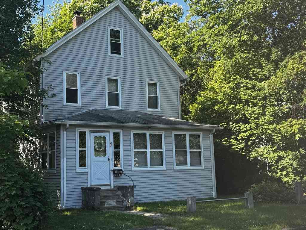 Homes For Sale - 47 Ward Street<br/> Chicopee, MA 01020
