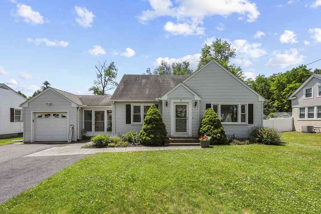 Homes For Sale - 111 Maple Road<br/> Longmeadow, MA 01106