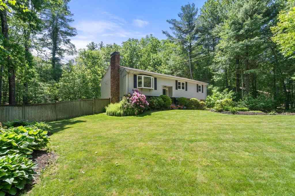 Homes For Sale - 170 Hudson Road<br/> Stow, MA 01754