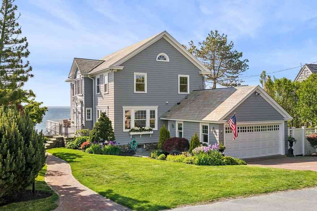 Homes For Sale - 16 Coolidge Road<br/> Marblehead, MA 01945