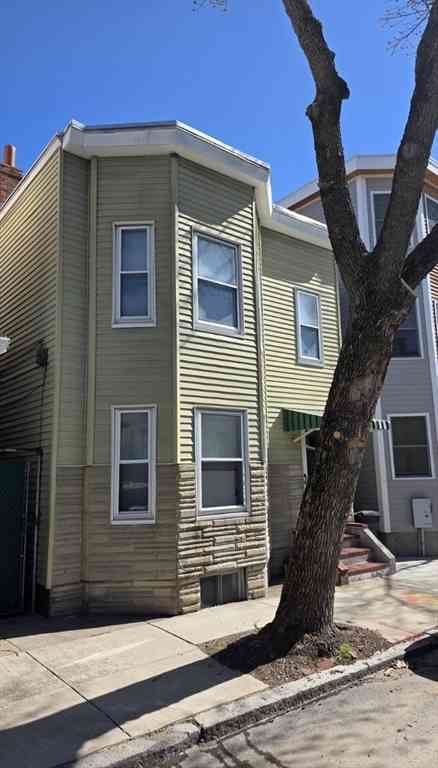 Multifamily For Rent - 74 Wordsworth St<br/> Revere, MA 02151