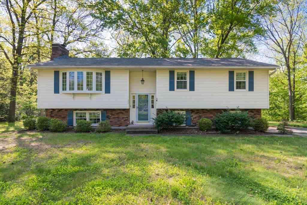 Homes For Sale - 908 Burts Pit Rd<br/> Northampton, MA 01062