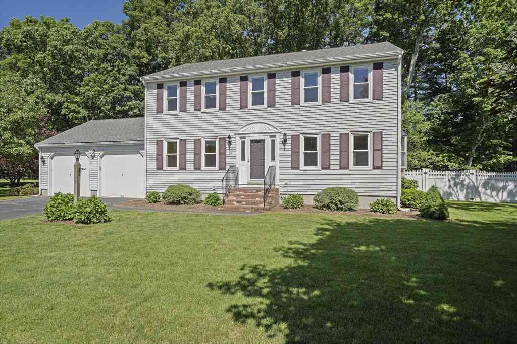 Homes For Sale - 30 Fieldcrest Drive<br/> Bridgewater, MA 02324