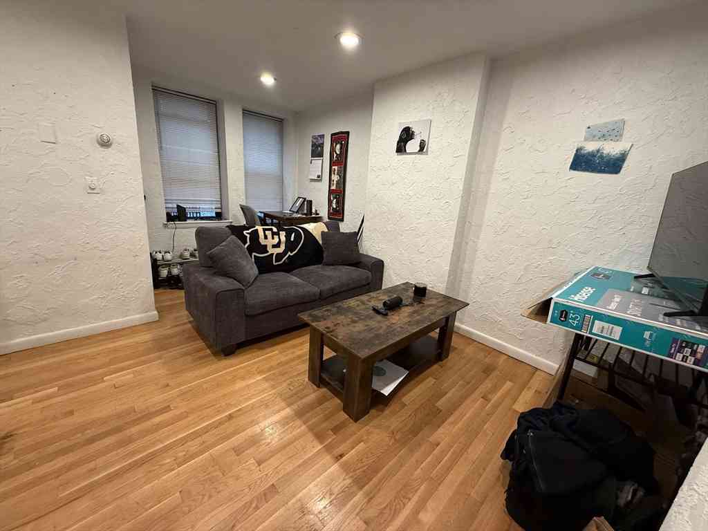 Apartment For Rent - 58 Prince St. #5<br/> Boston, MA 02113