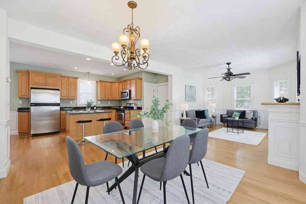 Condo For Sale - 56 Conwell Ave #1<br/> Somerville, MA 02144