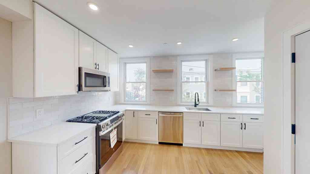 Condo For Sale - 59 Gove St. #2<br/> Boston, MA 02128