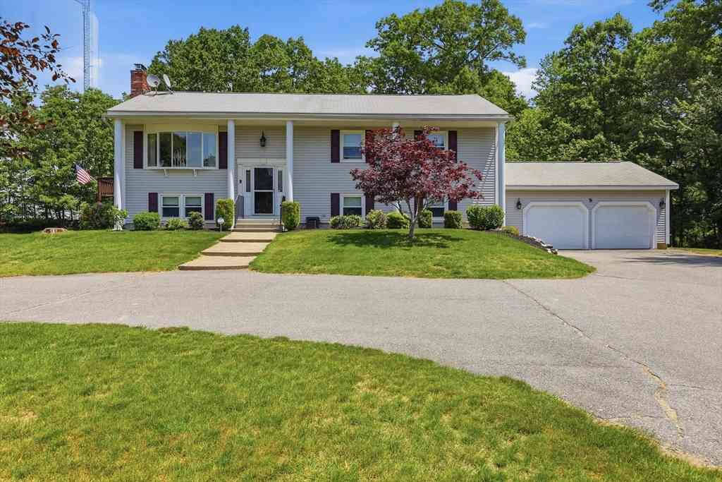 Homes For Sale - 5 Dix Road<br/> Ipswich, MA 01938