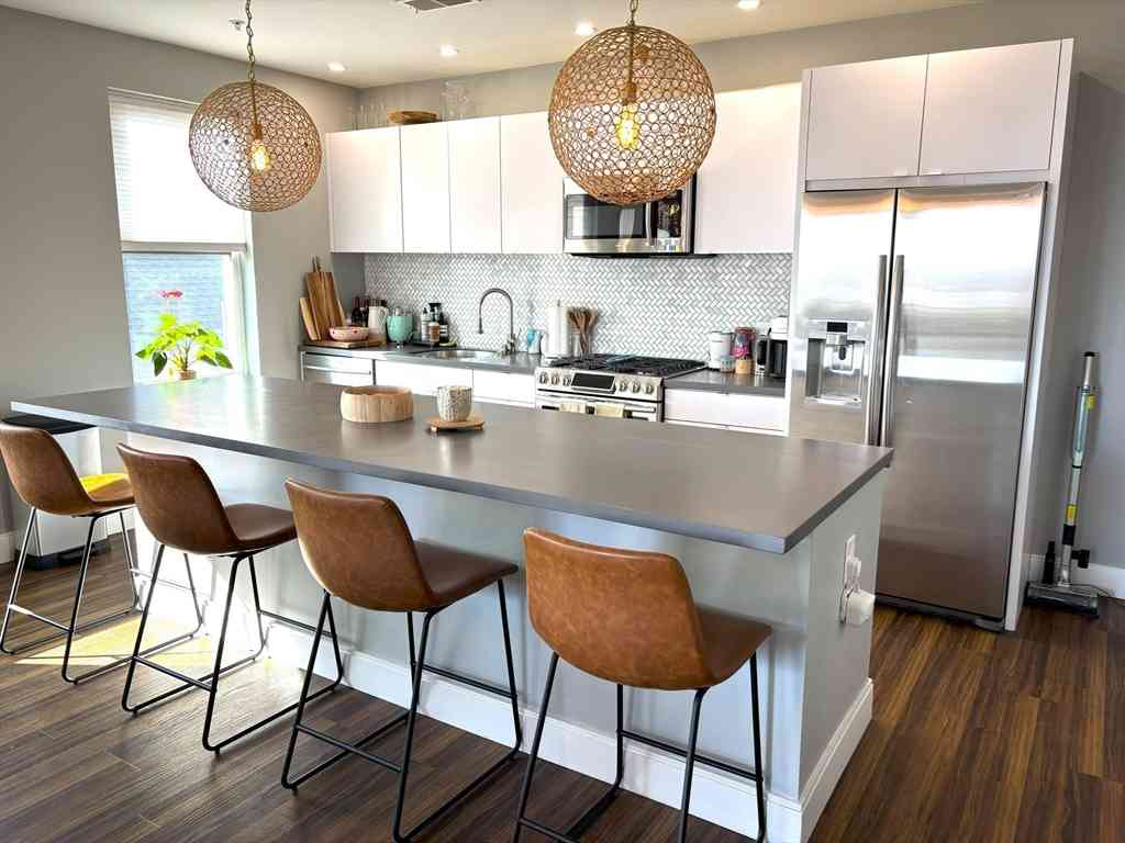 Apartment For Rent - 408 East 8th St. #3<br/> Boston, MA 02127