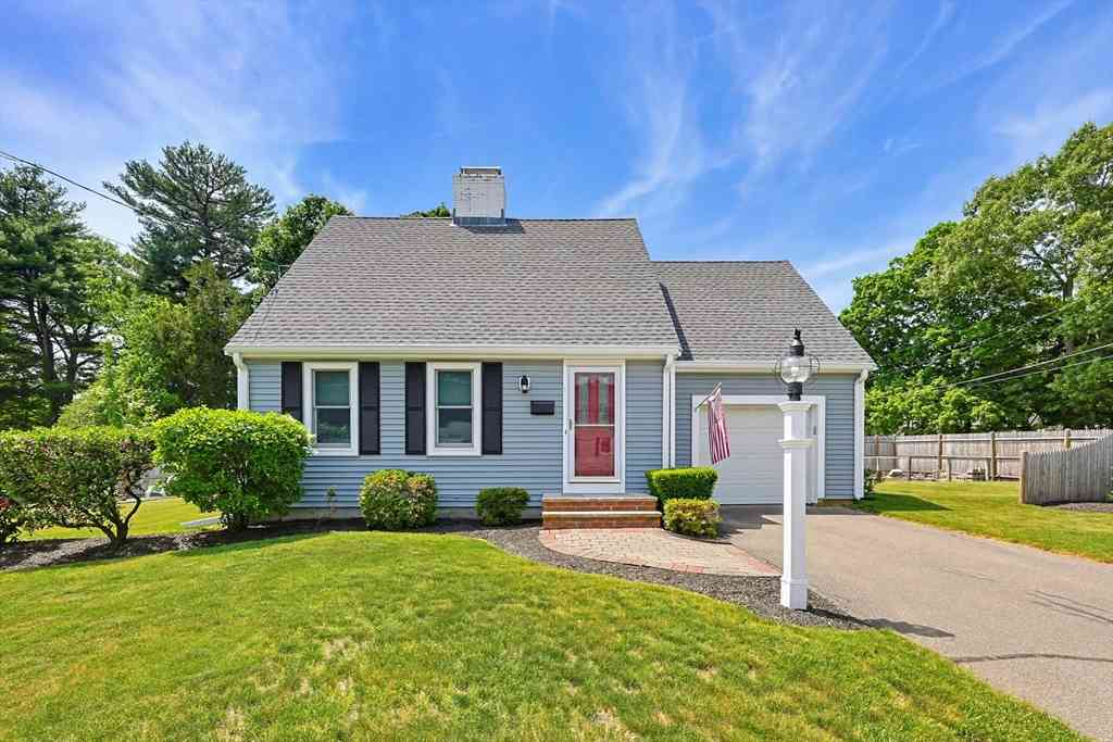 Homes For Sale - 1 Birchwood Road<br/> Holbrook, MA 02343