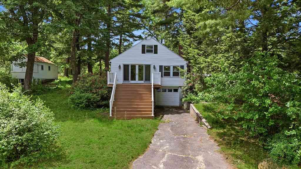 Homes For Sale - 28 Lake Dr<br/> Wilbraham, MA 01095