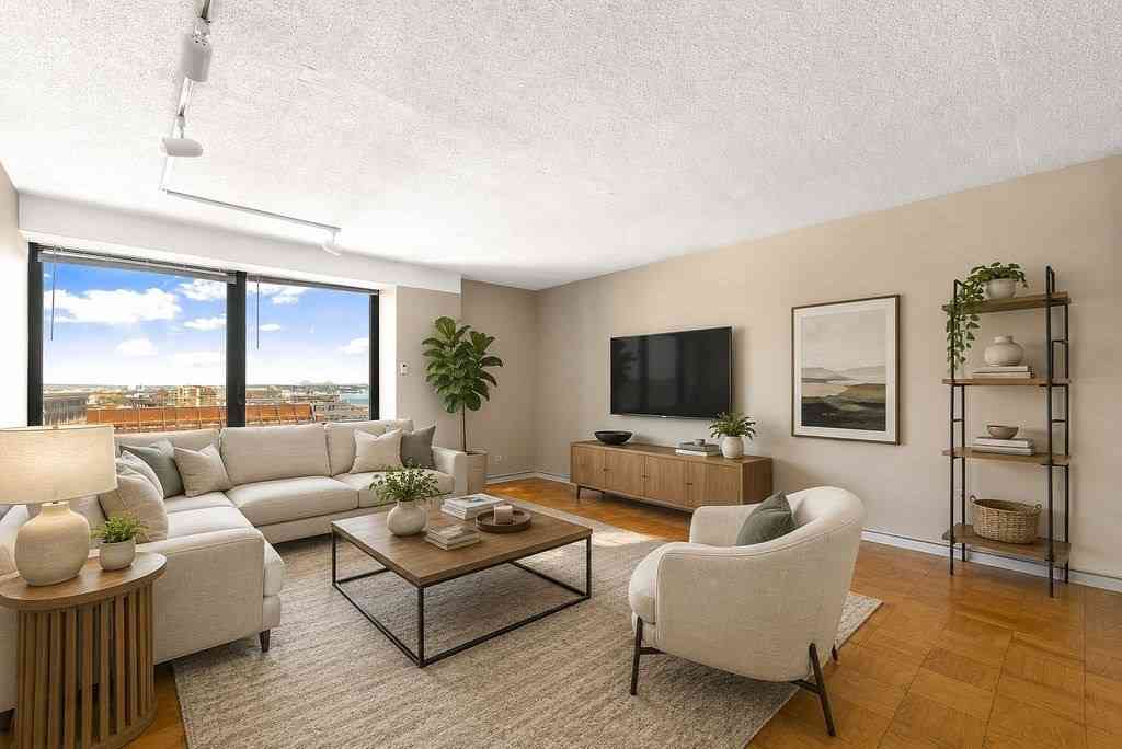 Condo For Sale - 65 E India Row #15C<br/> Boston, MA 02110