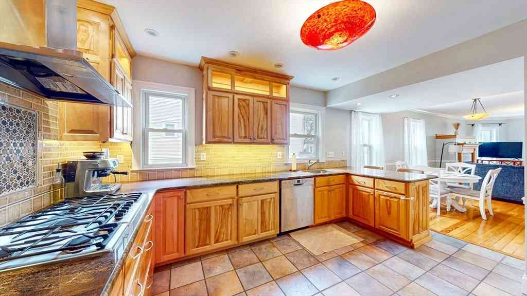 Condo For Sale - 435 E 7th St #2<br/> Boston, MA 02127