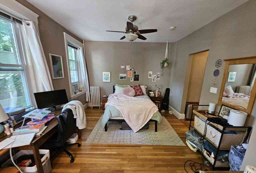 Condo For Rent - 229 Freeman St #3<br/> Brookline, MA 02446