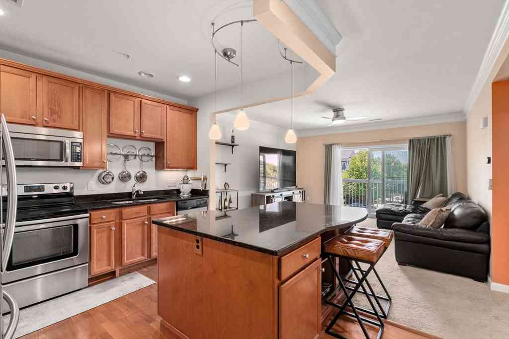 Condo For Sale - 414 John Mahar Hwy #A303<br/> Braintree, MA 02184