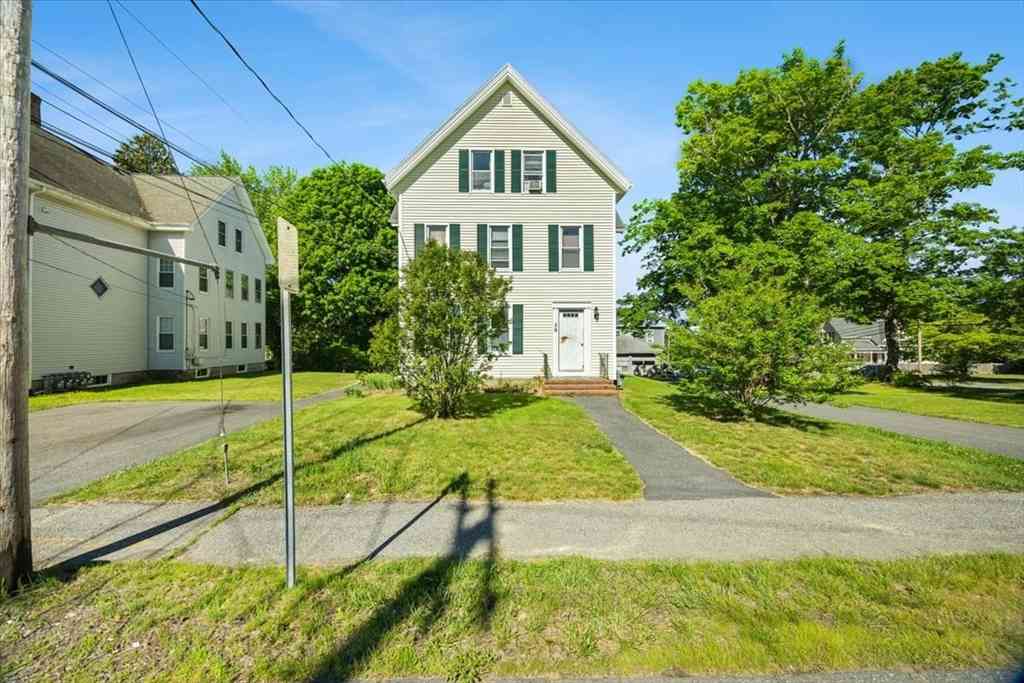 Homes For Rent - 56 Everett St<br/> Middleboro, MA 02346