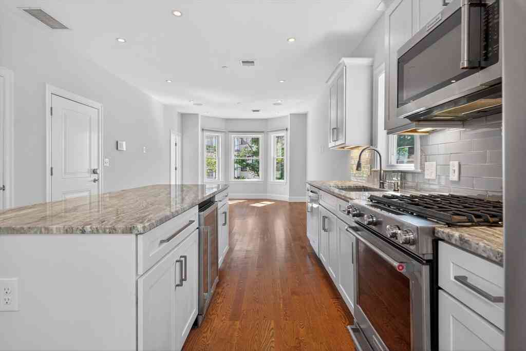 Condo For Sale - 36 Rossmore St #2<br/> Somerville, MA 02143