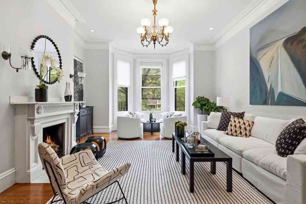 Homes For Sale - 321 Beacon Street<br/> Boston, MA 02116