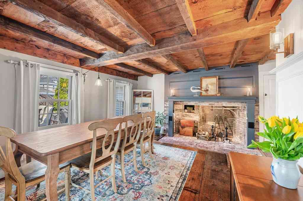 Homes For Sale - 82 Dodge St #1<br/> Beverly, MA 01915