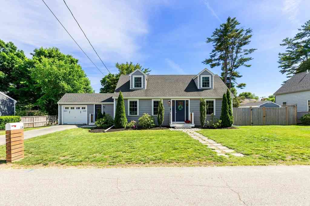 Homes For Sale - 14 Bruce Ln<br/> Wenham, MA 01984