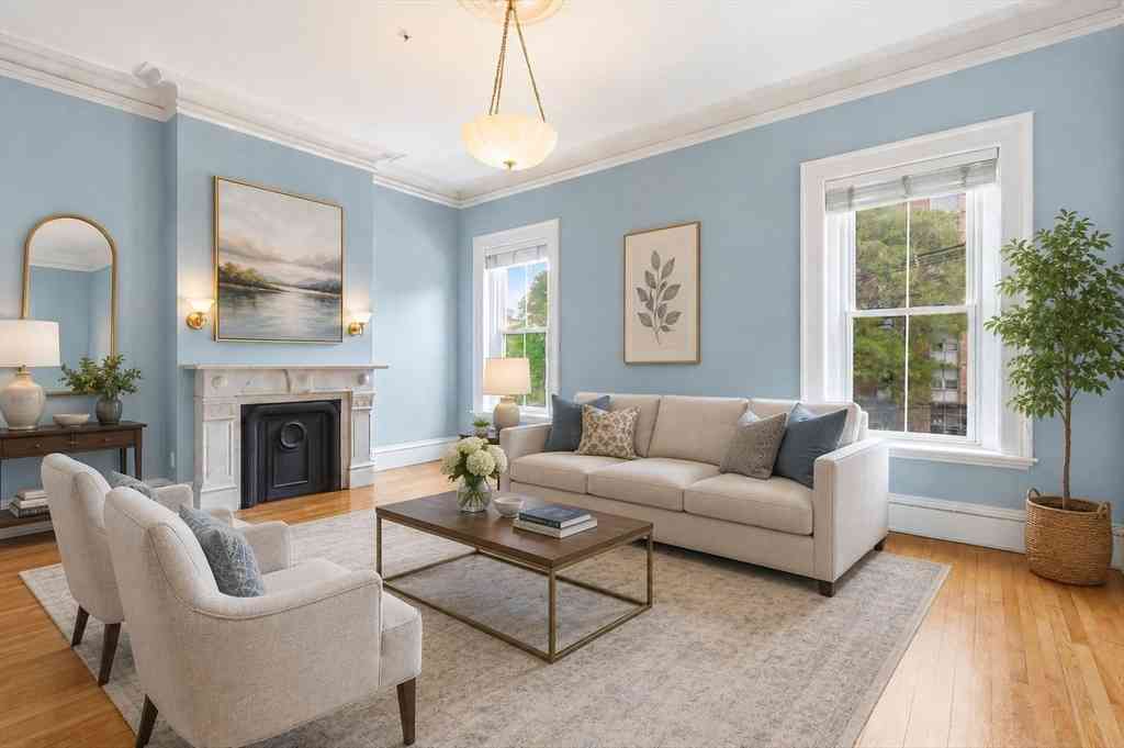 Condo For Sale - 17 High Street #2<br/> Brookline, MA 02445