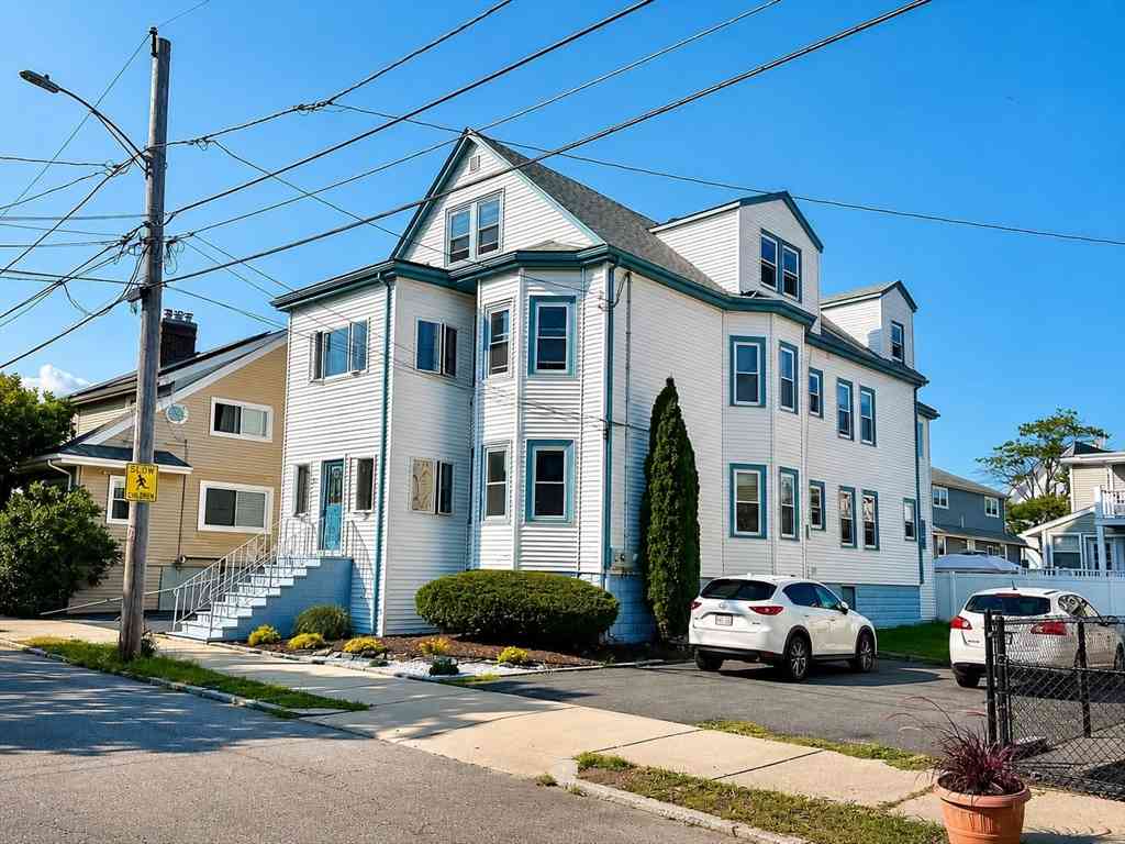 Apartment For Rent - 58 Bickford Ave #1<br/> Revere, MA 02151