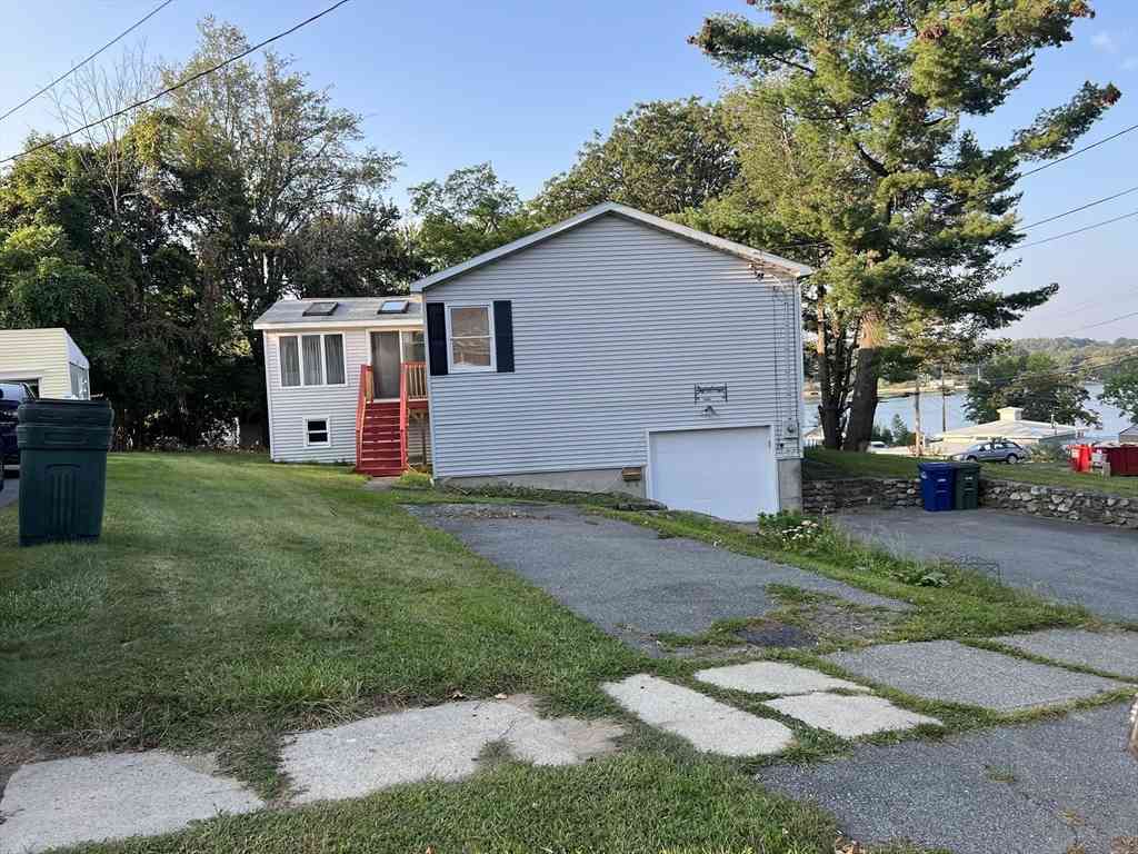 Homes For Rent - 1476 Main St<br/> Leominster, MA 01453