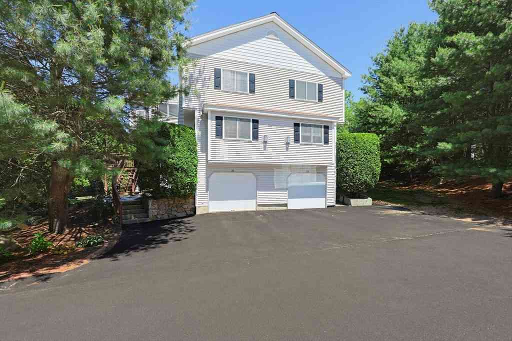 Condo For Sale - 33 Half Crown Cir #33<br/> Ashland, MA 01721