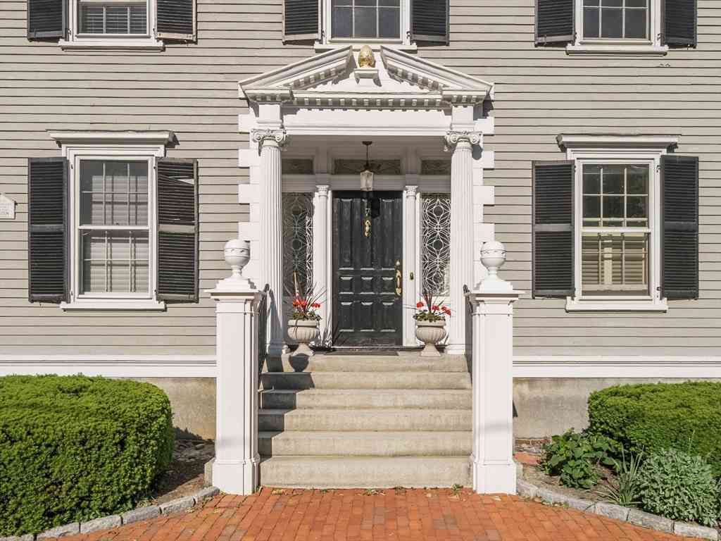 Condo For Sale - 7 Hamilton St #3<br/> Salem, MA 01970