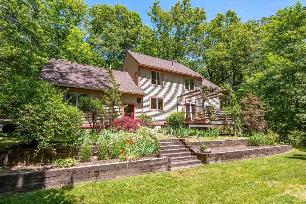 Homes For Sale - 71 Morgan Cir<br/> Hampshire County, Amherst, MA 01002
