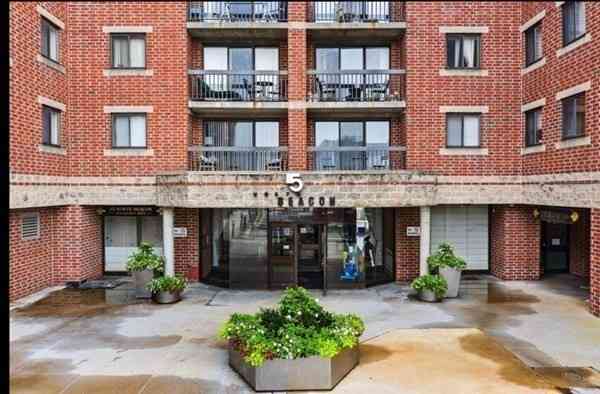 Condo For Rent - 15 N Beacon Street #U906<br/> Boston, MA 02134