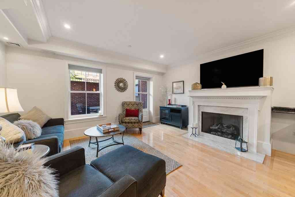 Apartment For Rent - 349 Marlborough Street #1<br/> Boston, MA 02115