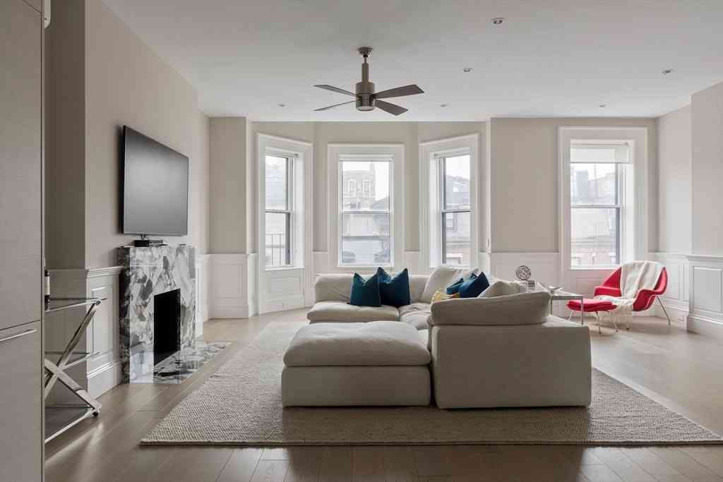Condo For Rent - 135 Commonwealth Ave #PH7/8<br/> Boston, MA 02116