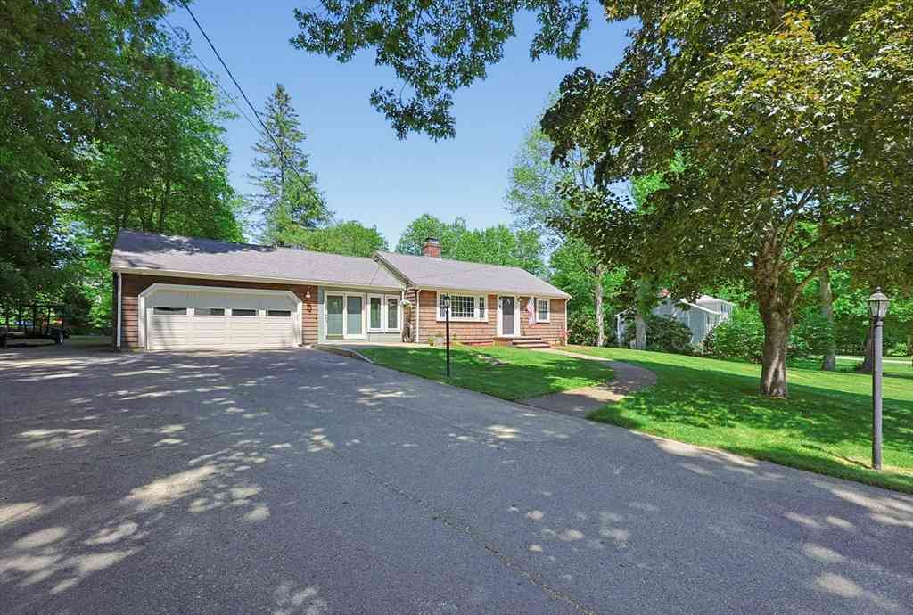 Homes For Sale - 6 Spring St.<br/> Norfolk County, Norfolk, MA 02056