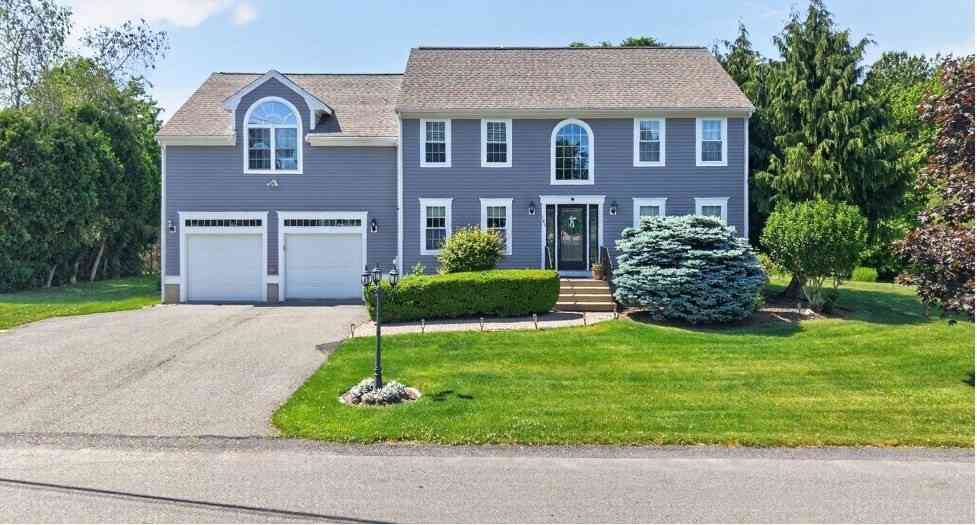 Homes For Sale - 185 Rosewood Road<br/> Somerset, MA 02726