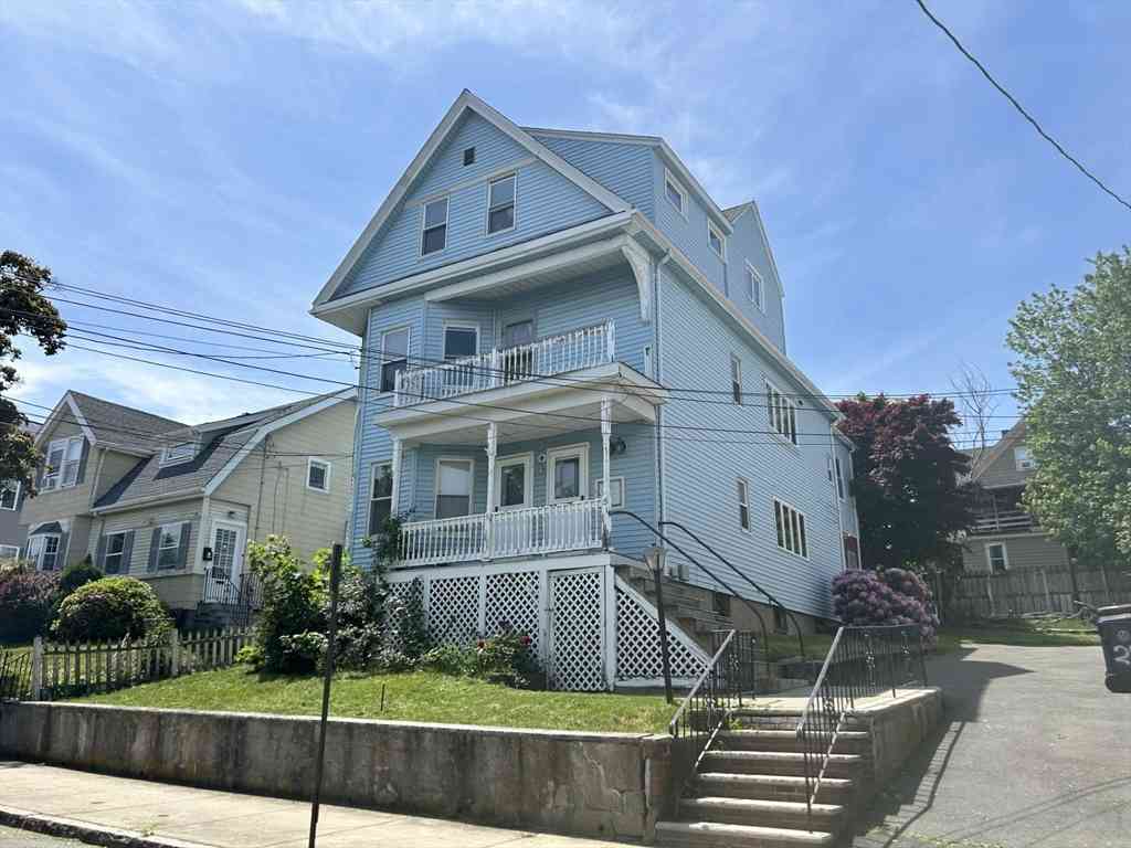 Homes For Rent - 29 Oakland Ave<br/> Everett, MA 02149