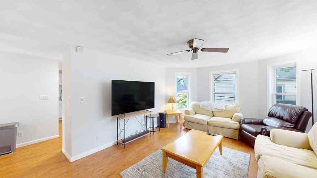 Apartment For Rent - 4 Saginaw Ave #2<br/> Cambridge, MA 02140